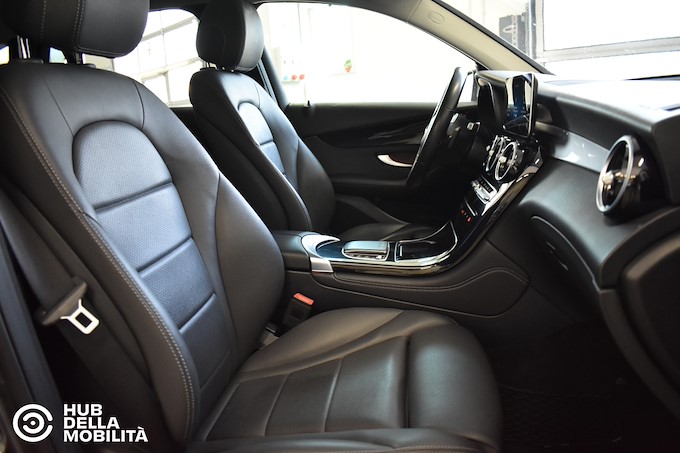 MERCEDES-BENZ GLC 220 d 4Matic Sport